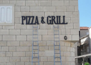 3D svjetleca slova _ PIZZA GRILL _ Studio GOST